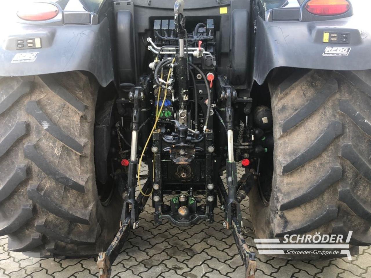 Traktor typu John Deere 6130 R ULTIMATE | RADGEWICHTE | RTK, Gebrauchtmaschine w Ahlerstedt (Zdjęcie 8)
